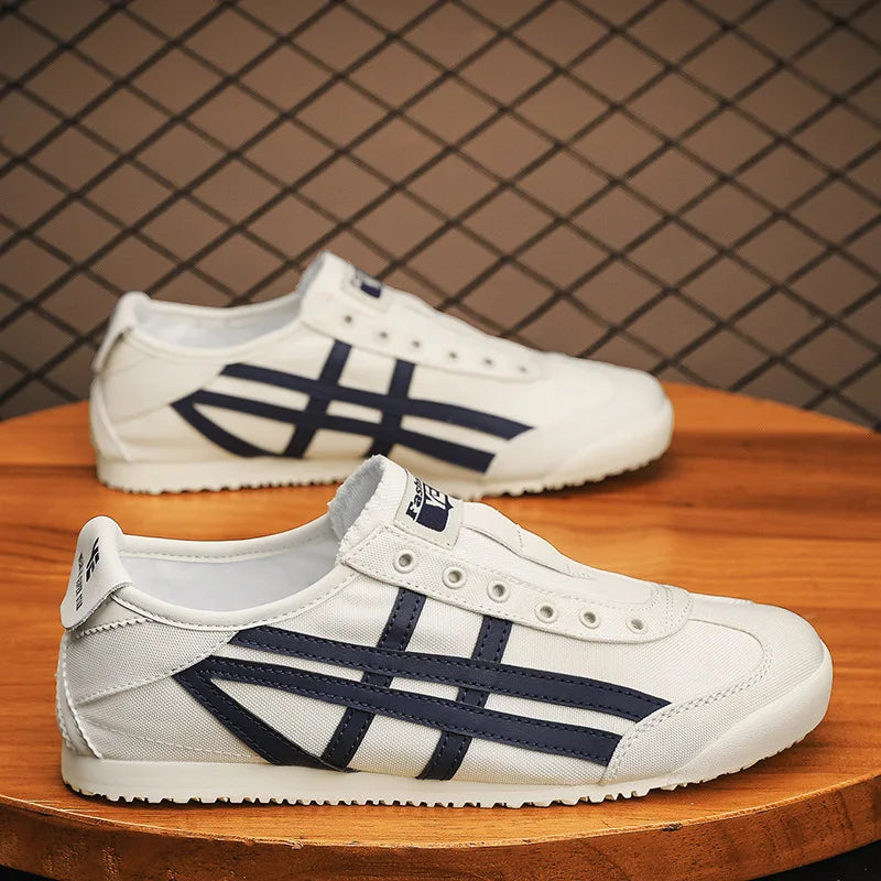 Casual sneakers